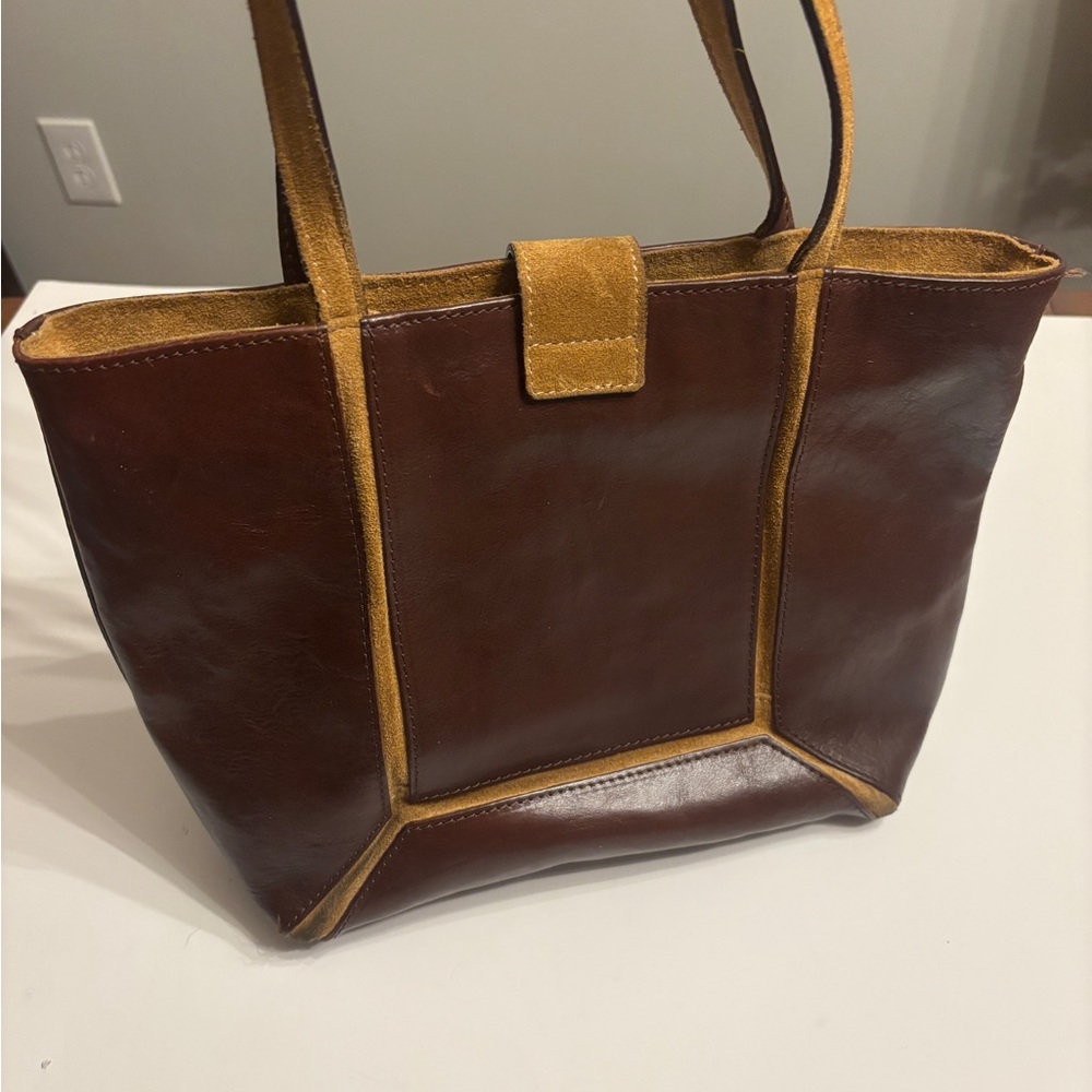Claudia Firenze Leather Tassel Tote Bag - Picture 5 of 12